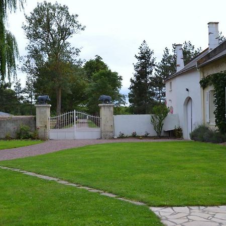Bed and Breakfast Le Domaine Des Bois Mauze-Thouarsais Екстер'єр фото