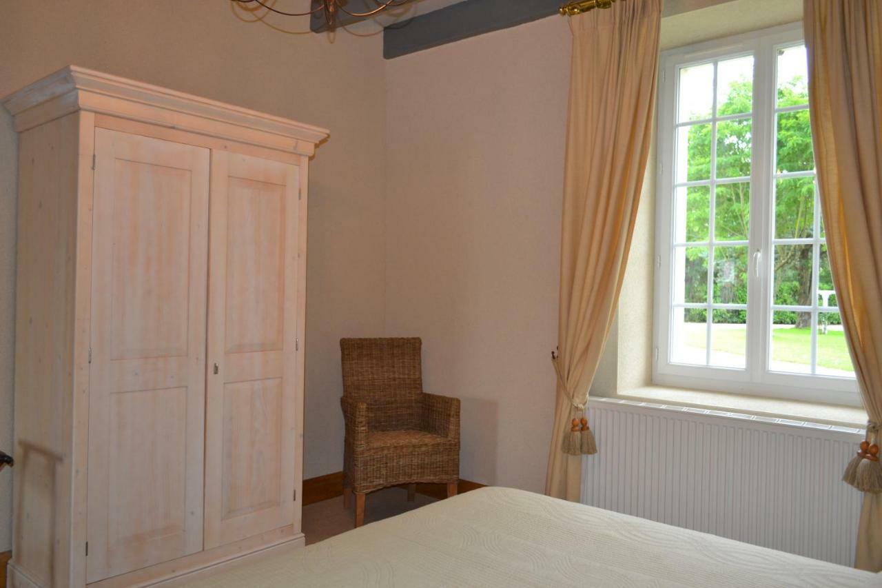 Bed and Breakfast Le Domaine Des Bois Mauze-Thouarsais Екстер'єр фото